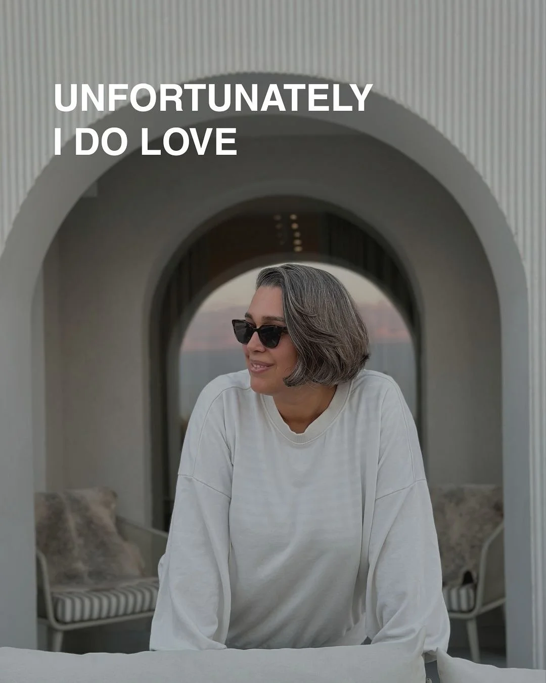 Unfortunately, I do love&hellip; multe lucruri.
De la prosecco la prietene, de la branding la DJ seturi (need more confidence on this ine)

Și fix asta cred că e viața și brandul personal: un mix.
Nu e doar jobul tău. Nu e doar familia ta. Nu e doar 