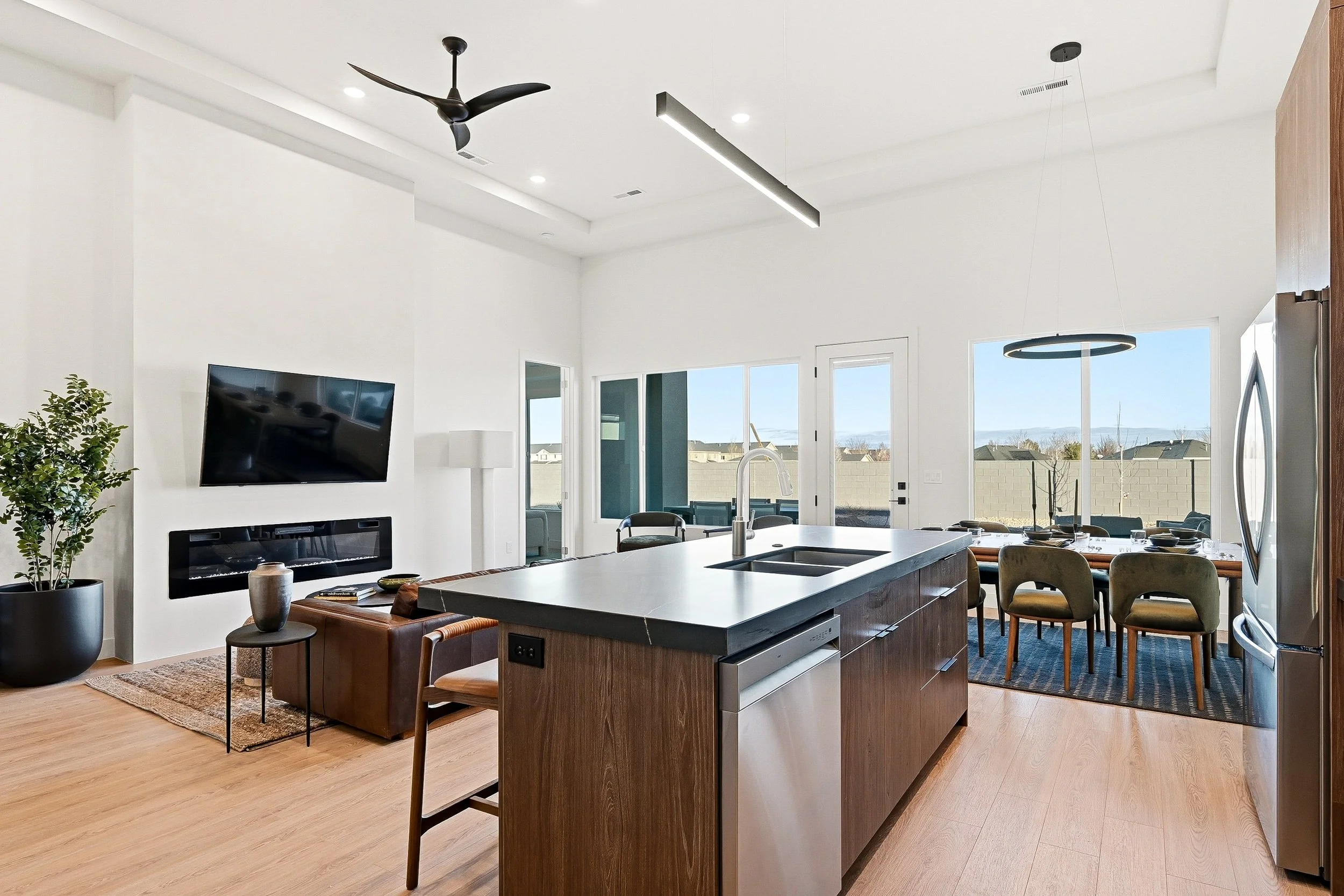 3024 W 1625 N-19.jpg