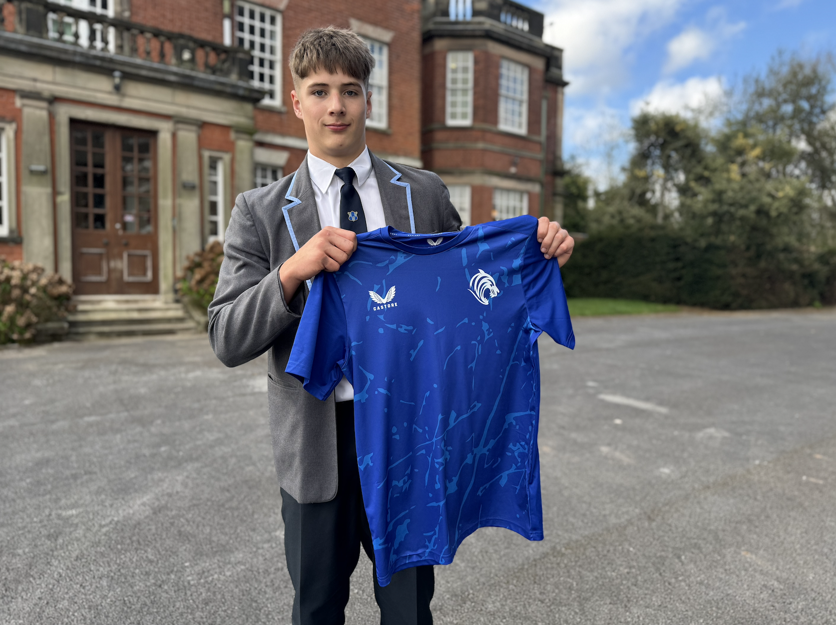 Talented Pupil from Specialist Dyslexia School Secures Leicester Tigers Academy Place