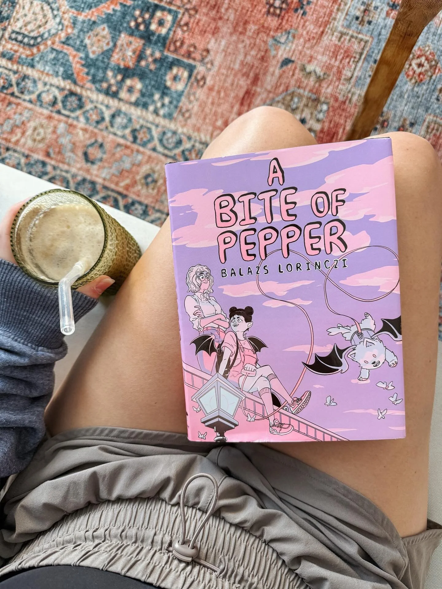 ❔Do/would you read graphic novels? 

I LOOOVVVEEEEE comics and graphic novels. I don&rsquo;t post about them enough. I&rsquo;m so very excited to read A Bite of Pepper by @balakinlb 
The artwork is so stunning and the purple and pink vibe tickles my 