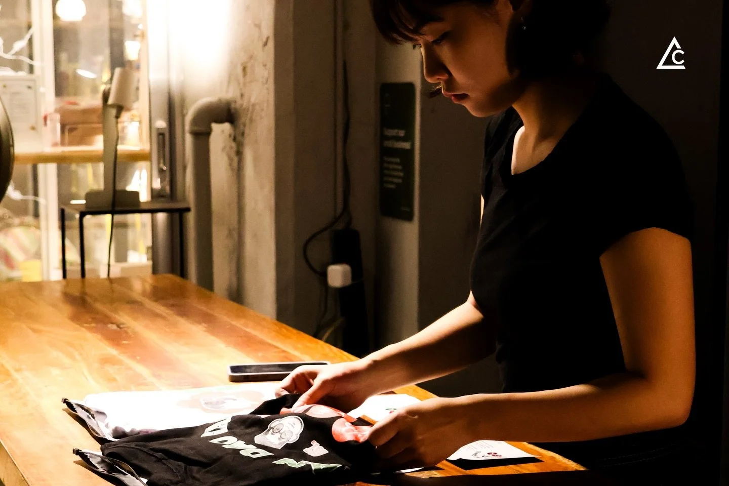 𝗧𝗛𝗜𝗦 𝗜𝗦 𝗛𝗢𝗪 𝗣𝗨𝗥𝗣𝗢𝗦𝗘 𝗟𝗢𝗢𝗞𝗦 𝗕𝗘𝗙𝗢𝗥𝗘 𝗧𝗛𝗘 𝗖𝗔𝗠𝗘𝗥𝗔. 📸

Real moments from our latest shoot featuring 𝗬𝗮𝗻 𝗗𝗮𝗼 𝗚𝗮𝗻𝗴 and 𝗬𝗮 𝗦𝘂𝗶 𝗖𝗹𝘂𝗯. No overproduction. Only focus, movement, and purpose.

𝗬𝗮𝗻 𝗗𝗮𝗼 𝗚