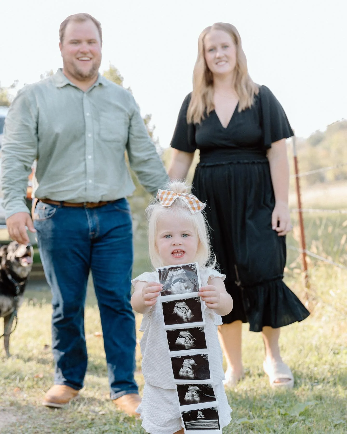 Sneak Peaks for the Loy&rsquo;s!! Avery is so stinking cute and so proud to be a big sister 🥹🤍