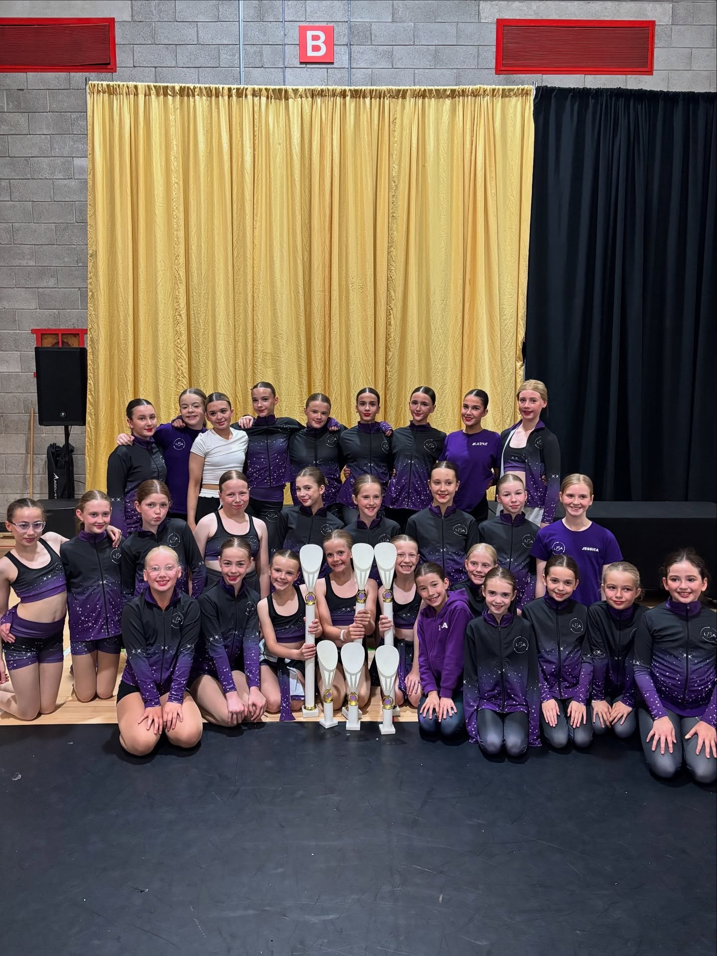 As amazing as it is to bring home the trophies, that&rsquo;s never been what it&rsquo;s all about💫 

Our comp teams show us the real meaning of being a team - supporting, inspiring and uplifting each other every step of the way. We&rsquo;re beyond p