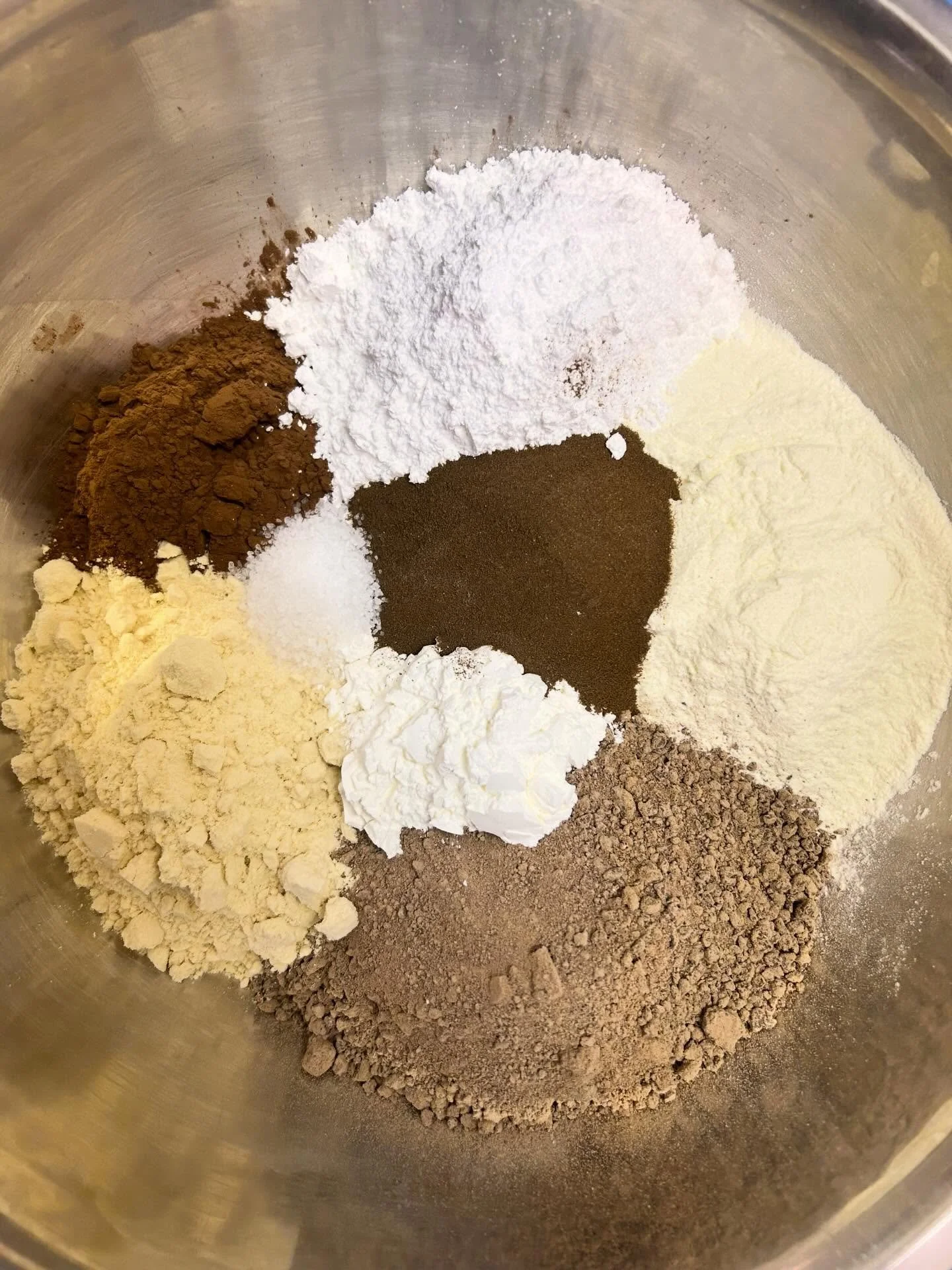 We&rsquo;ve whipped up a fresh batch of our house cocoa mix. 

Made with 100% Dutch processed cocoa, Madagascar vanilla, and ground milk chocolate chips along with other hand selected ingredients our hot coca is next level! Top it with our housemaid 