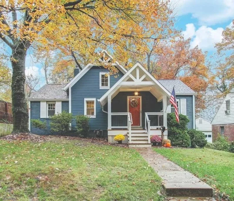 Throwback (Saturday) to this lovely cottage in Takoma Park.  One of our first major renovations, and still one of our favorites @strickit @molliestricker