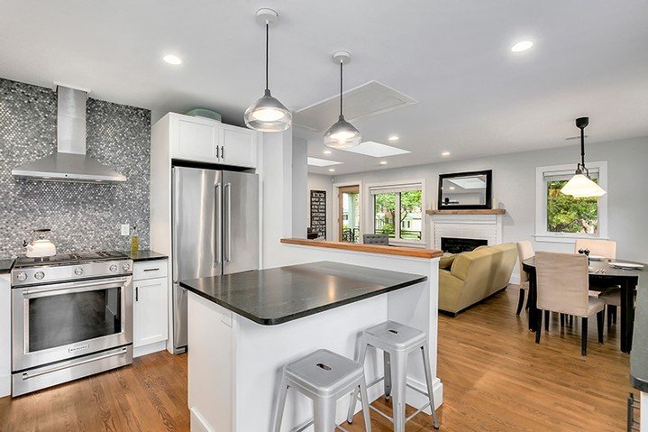 It's been a while since our favorite family wrecking crew helped us gut and renovate our home in Takoma Park, but definitely not forgotten!  Shout-out to all the helpers behind the scenes who always show up when needed, and don't ask for more than a 