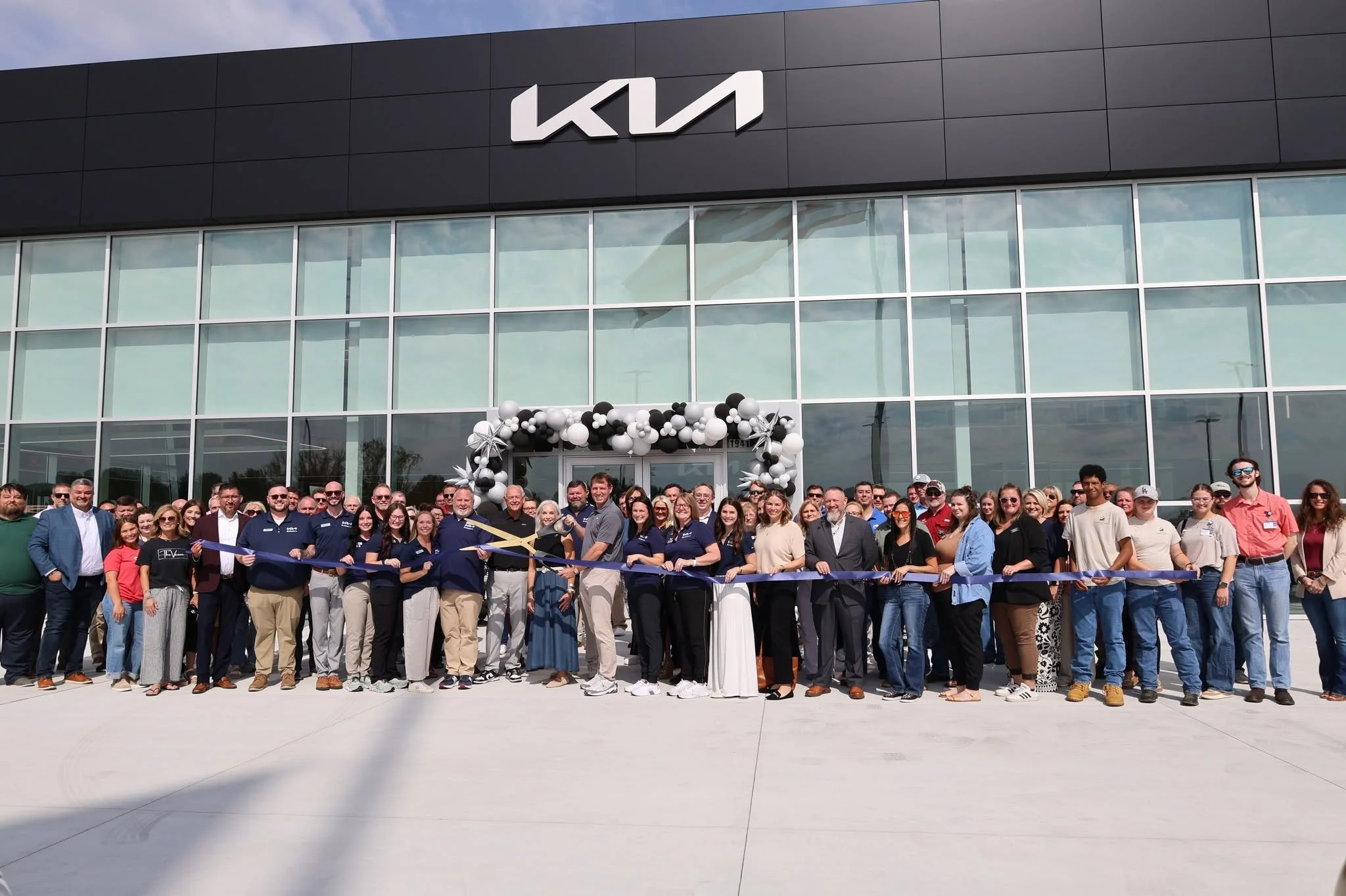 Everett Kia