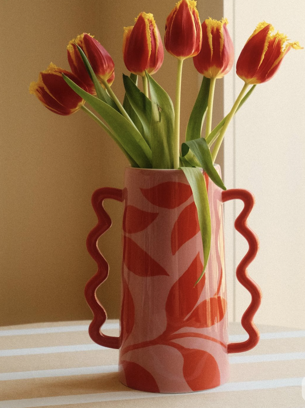 Haz tu jarrón y decóralo