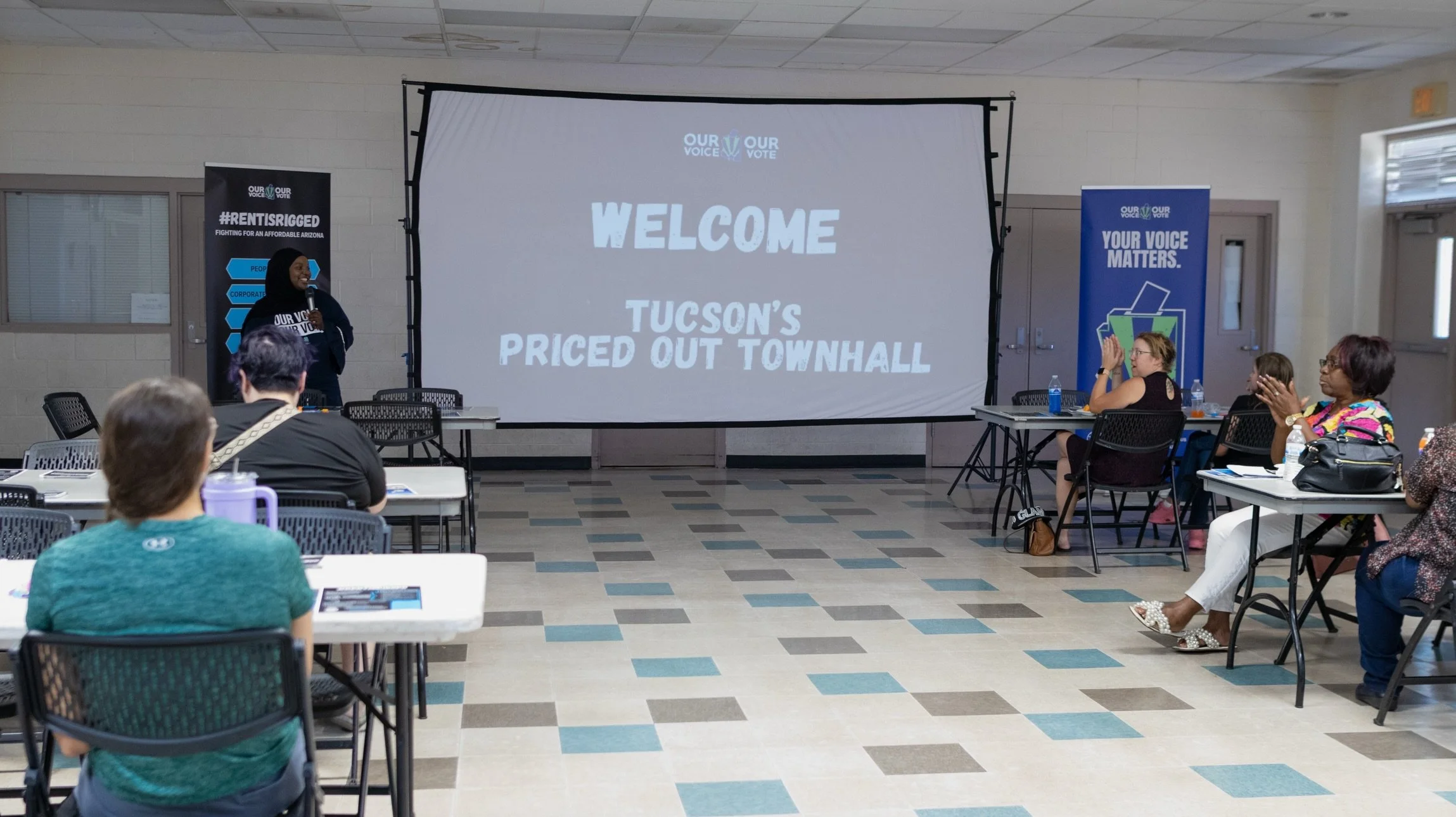 Tucson tenants are showing up and speaking out for affordable housing. 🏘️✊

Community members came together at our latest forum to learn about their rights as renters, push back against harmful legislation, and fight for a seat at the table in decis