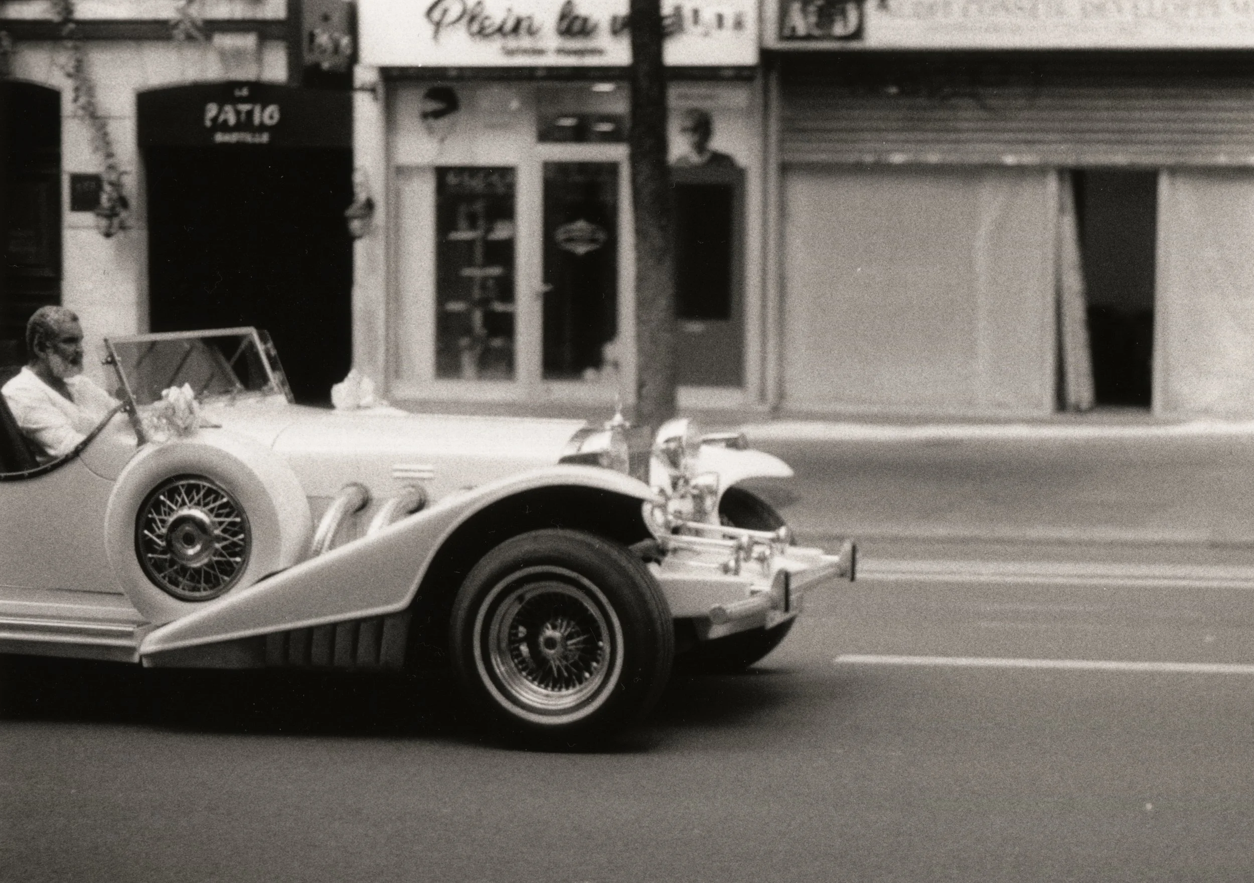 B&W-12.jpg