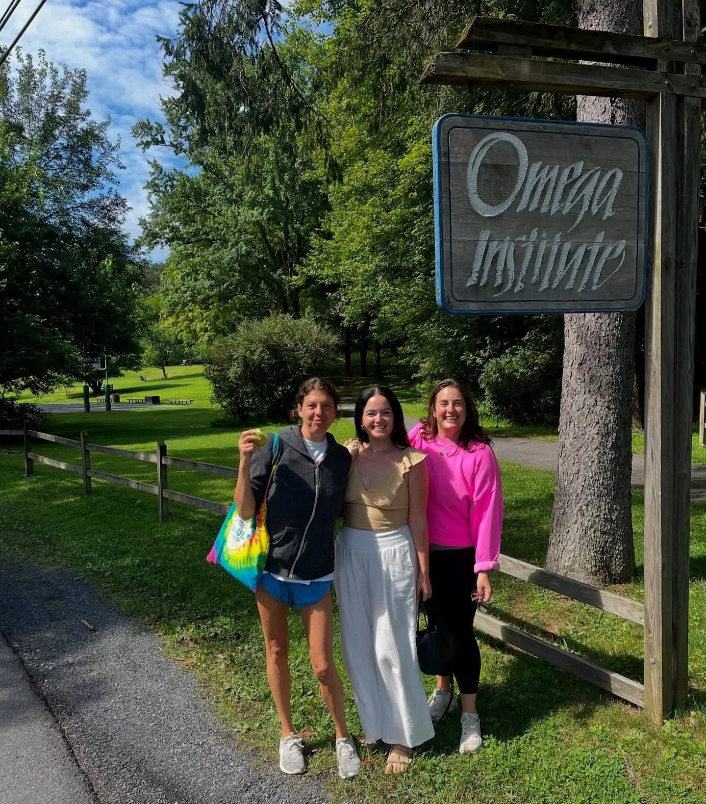 There is so much to say about the magic that was this last @soulcamphq at @omegainstitute. The brilliance of the instructors. The utter joy of singing RENT Finale B (IYKYK) at the Talent Show. The circle of campers that became family. 🐝

So proud of