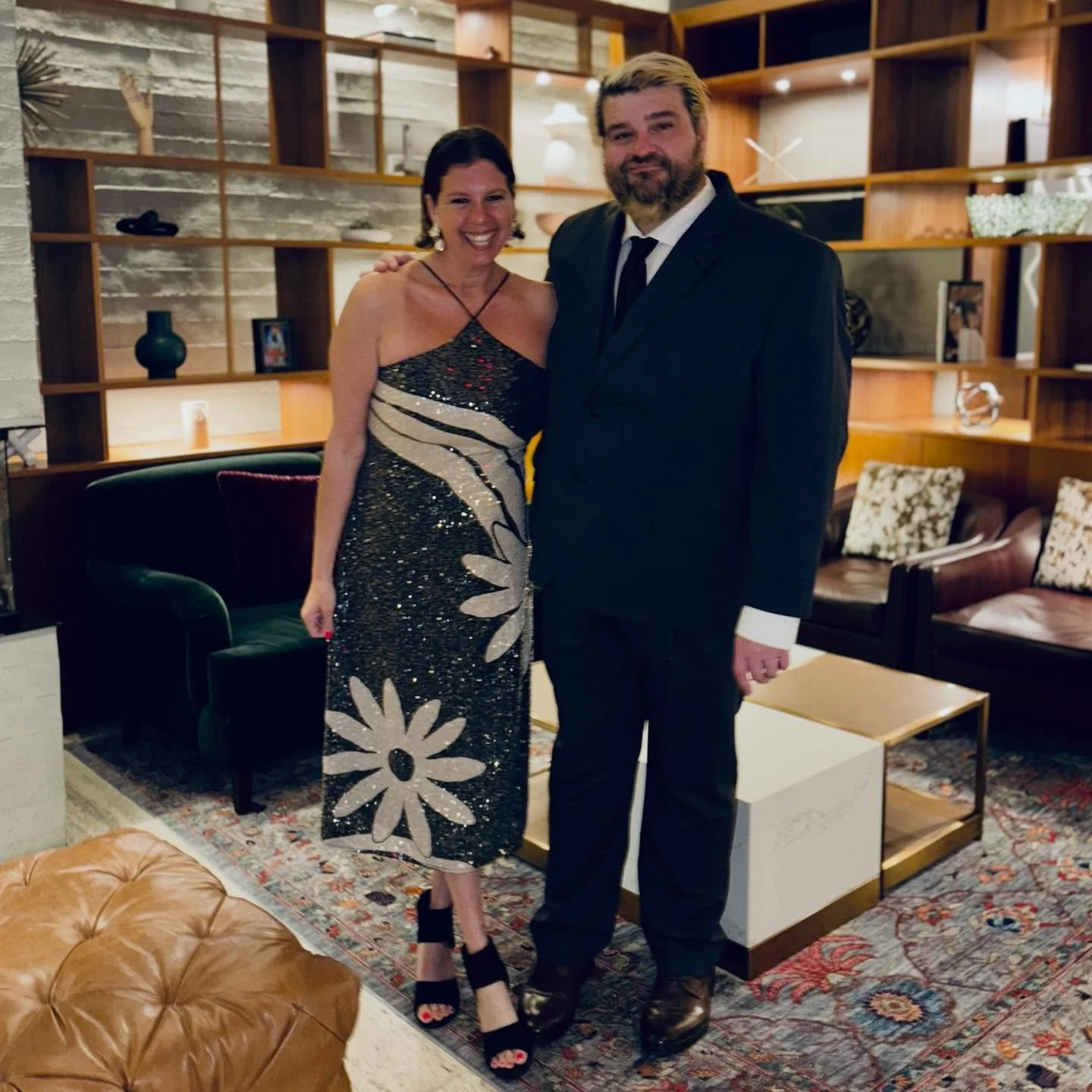 Honestly, just a moment for the dress 🖤🤍

@farmrio 
@nuuly