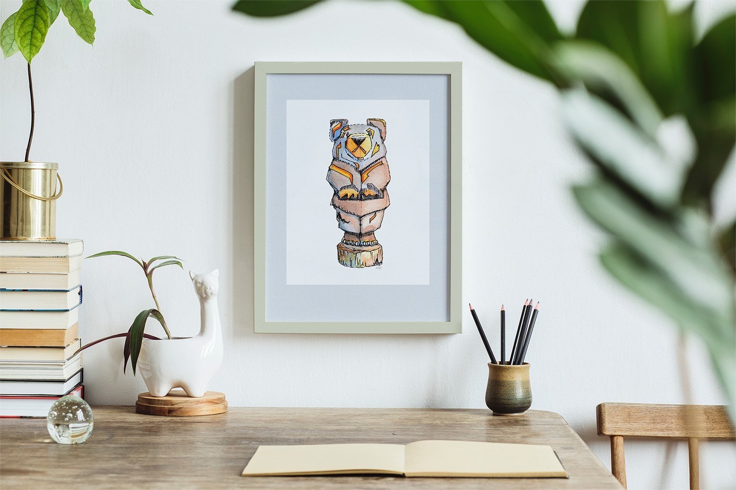Cubby+the+Carved+Bear-frame-vertical-desk.jpg