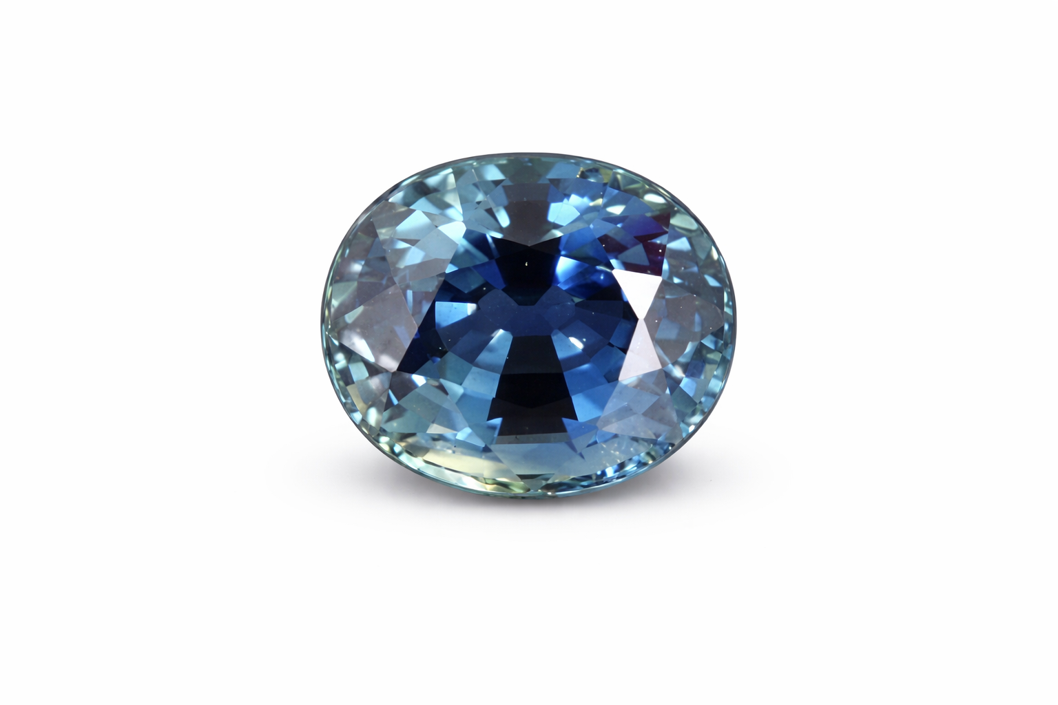 Blue oval cut sapphire 1.13 carats from Madagascar
