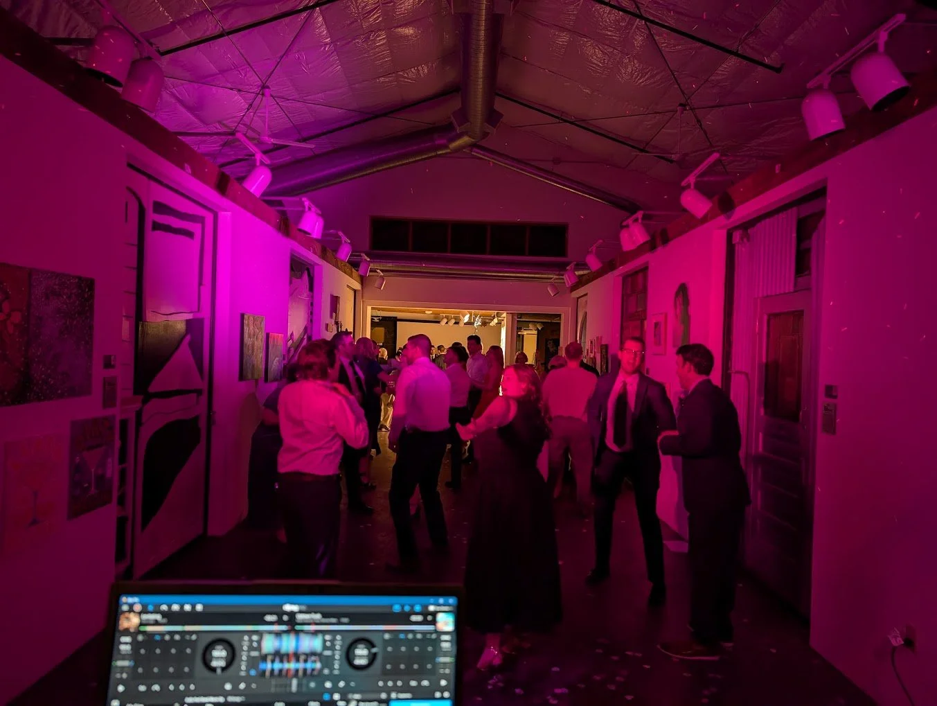 🎶 Should You Allow Song Requests at Your Wedding?