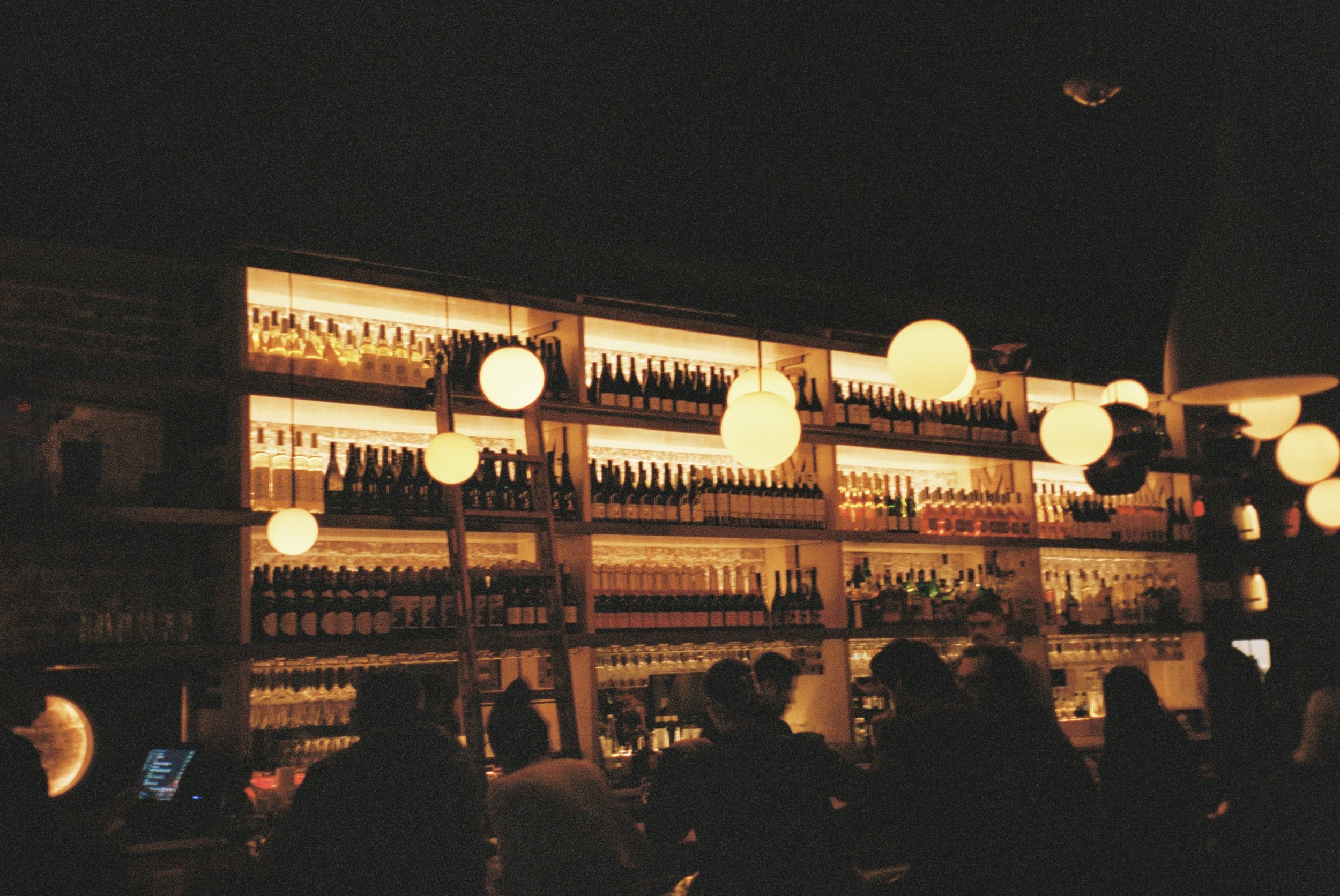 R1-09543-003A.jpg
