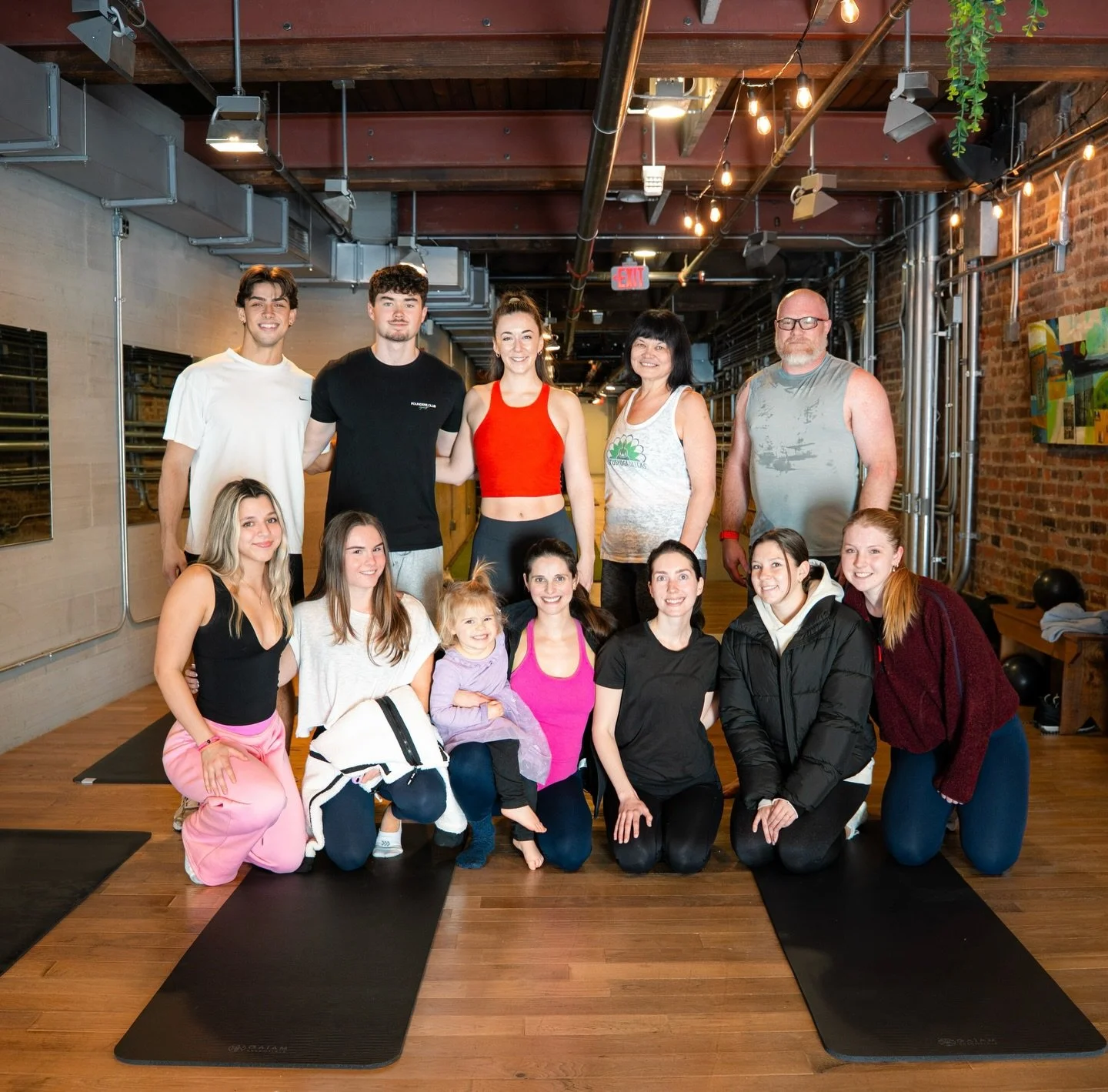 Monday morning with the Uplift Pilates fam❤️

Thank you @cassiekitcoff for yet another amazing class. It&rsquo;s always the best way to start and finish our week!!

Join us MON &amp; FRI at 11AM 👈

Book a solo class or 4-pack using the links in our 