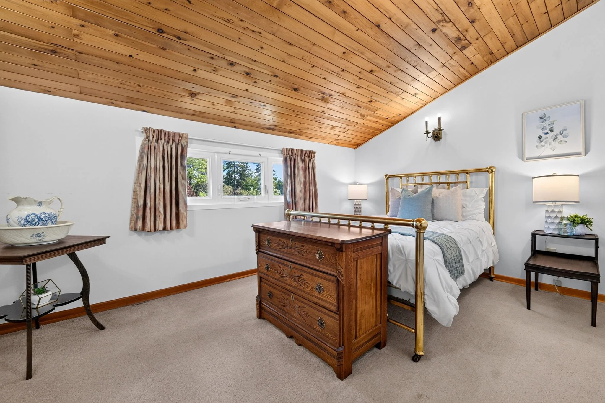 10 - Bedroom 2 - AFTER.jpg