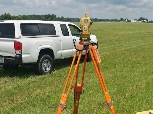 tripod.jpg