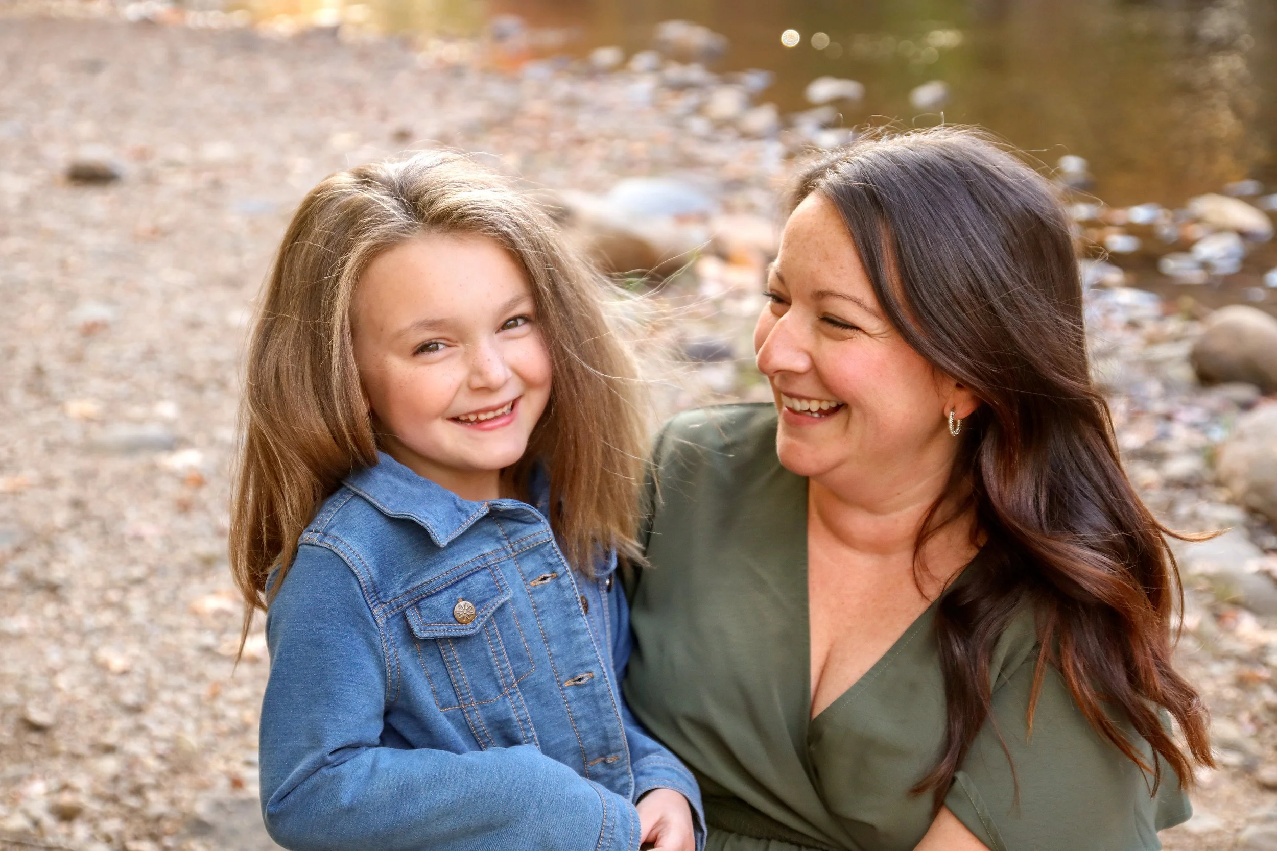 jessica faulk south windsor ct web designer with daugher