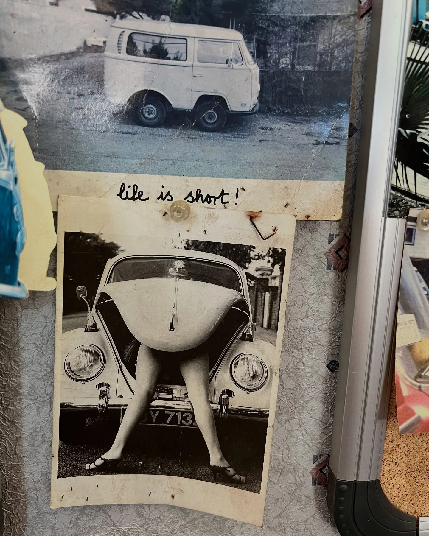 SUMMER // Projects in progress and recently launched 🍓🍓🍓

1. Img from a shop where we get our camper van fixed 
2. @flos_ams t-shirts for sale in Amsterdam
3. Mood-board for @lalaiteriecafe rebrand, coming soon
4. @rossflorance Flora logo
5. @fran