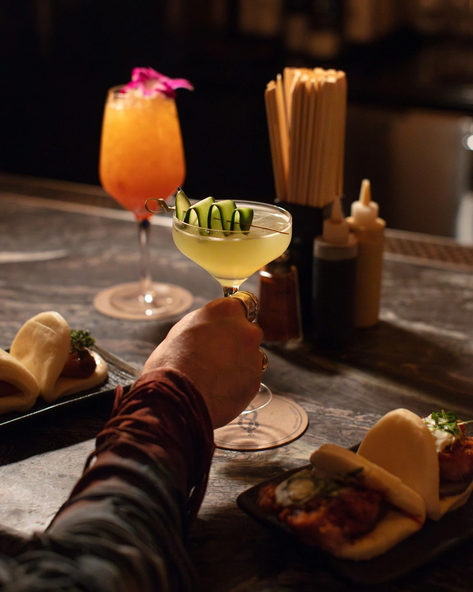 Cocktails that set the mood, bites that steal the spotlight. 🍸✨

#DoubleKnotMiami #WynwoodNights #MiamiRestaurants #MiamiEats #CocktailCulture