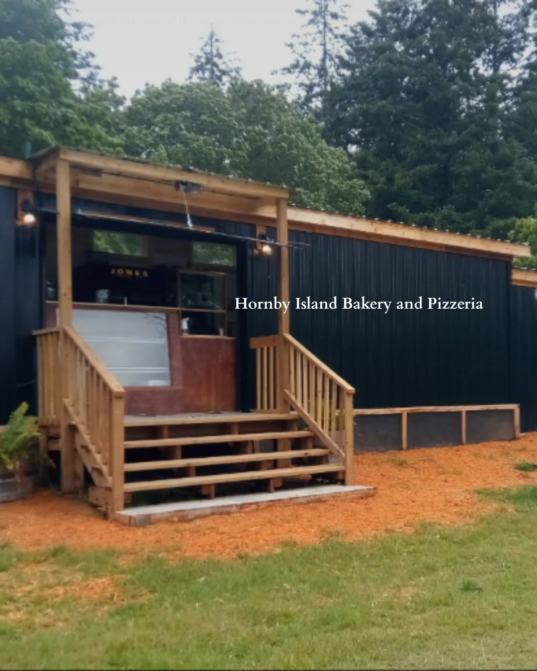 Hornby Island Bakery and Pizzeria.jpg