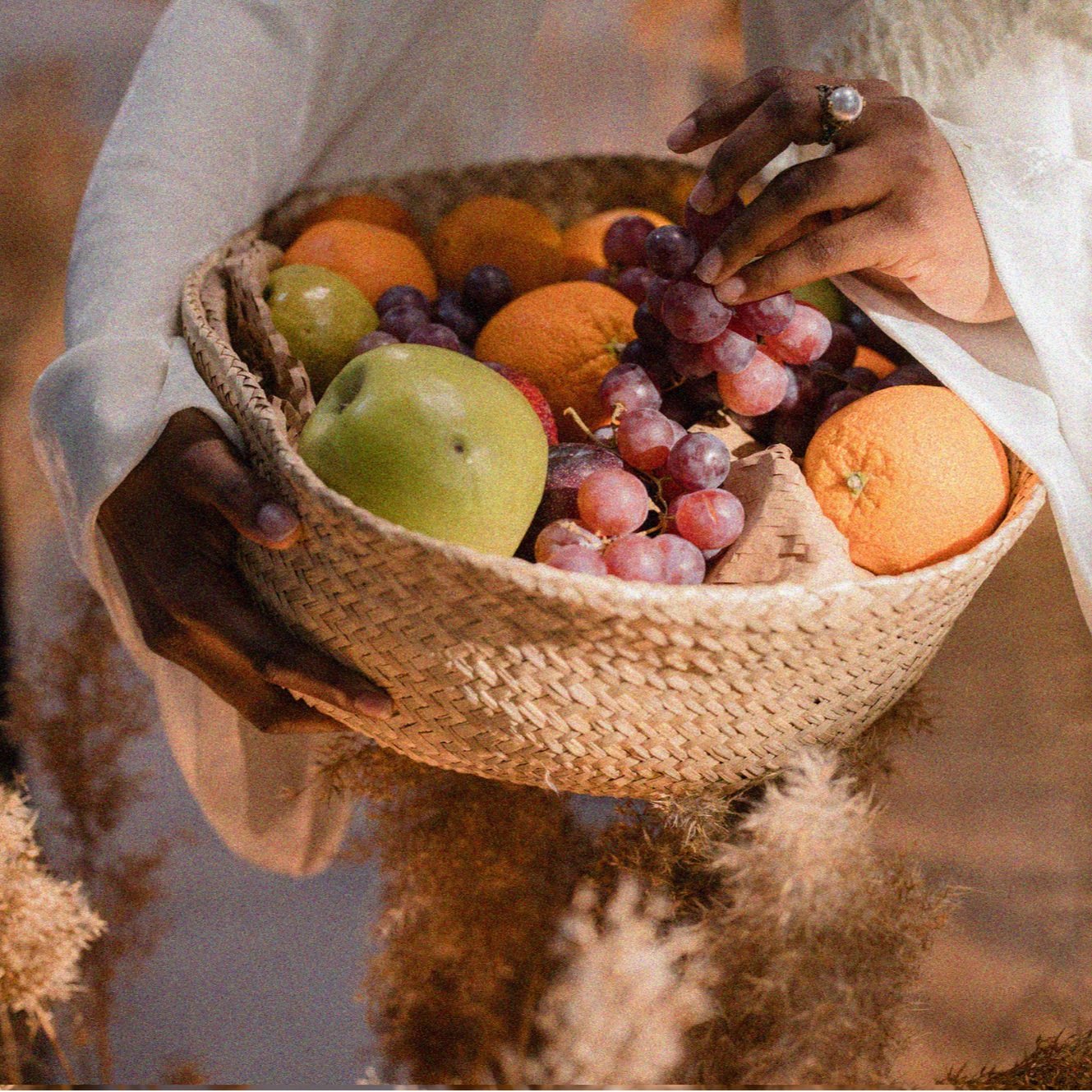 handsholdingfruitbasket.jpg