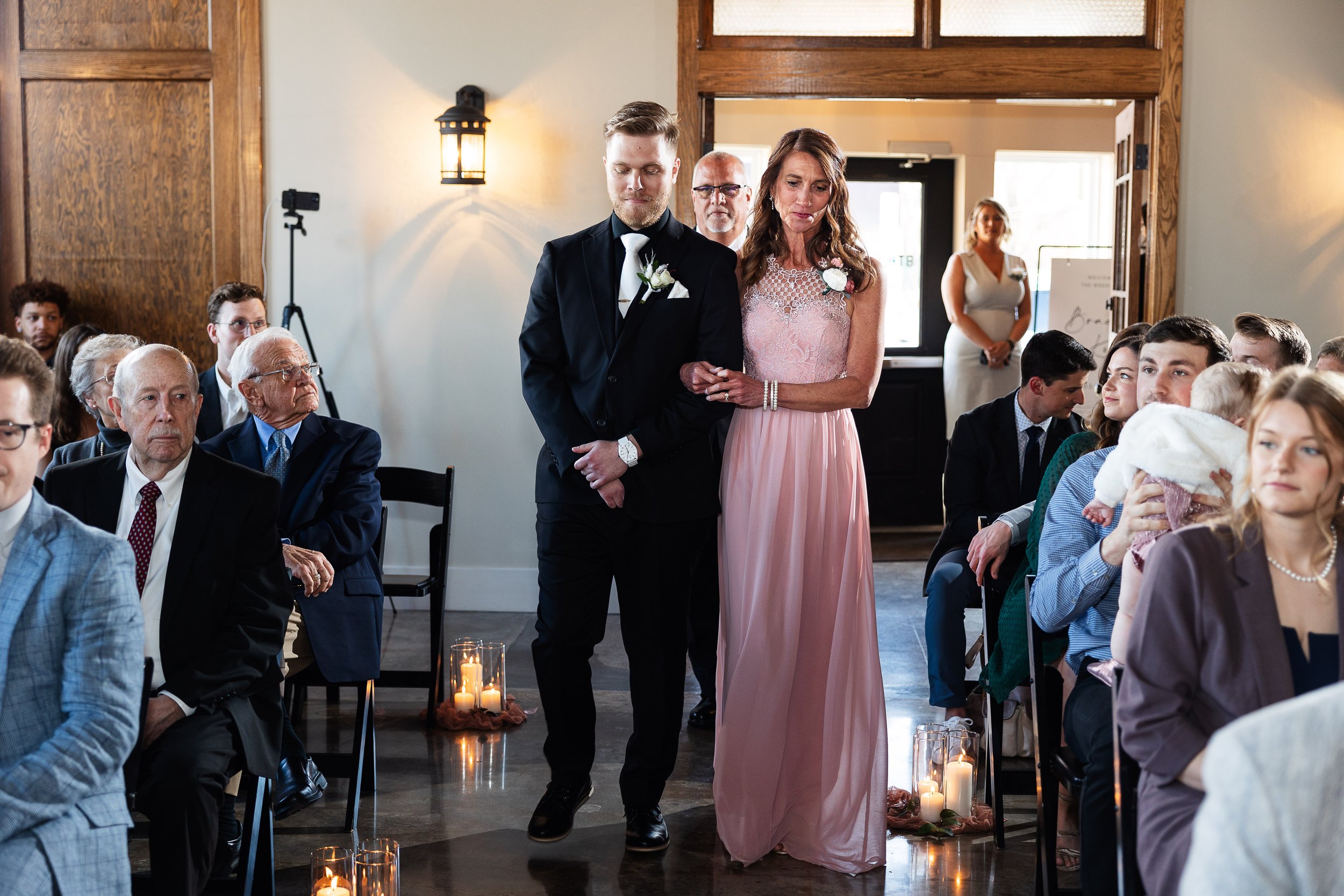 03-candlelit-processional.jpg