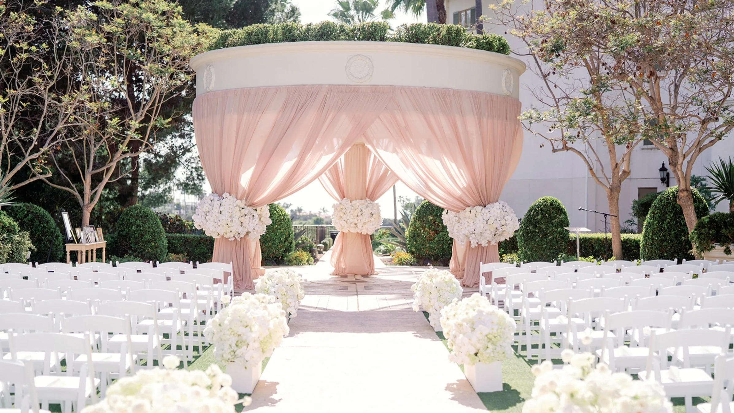 bloomboxdesigns.com+%7C+Bloom+Box+Event+Design+and+Florals+%7C+Beverly+Hills+Wedding+Luxury+Florist+Event+Production+%7C+Waldorf+Astoria+Monarch+Beach+Weddings++3.jpg