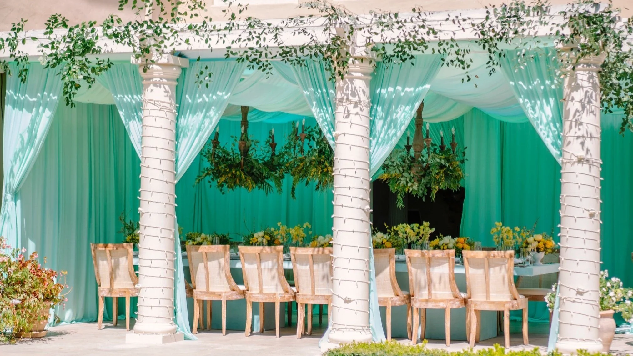 bloomboxdesigns.com+%7C+Bloom+Box+Event+Design+and+Florals+%7C+Beverly+Hills+Wedding+Luxury+Florist+Event+Production+%7C+Birthday+Brunch+++2.jpg
