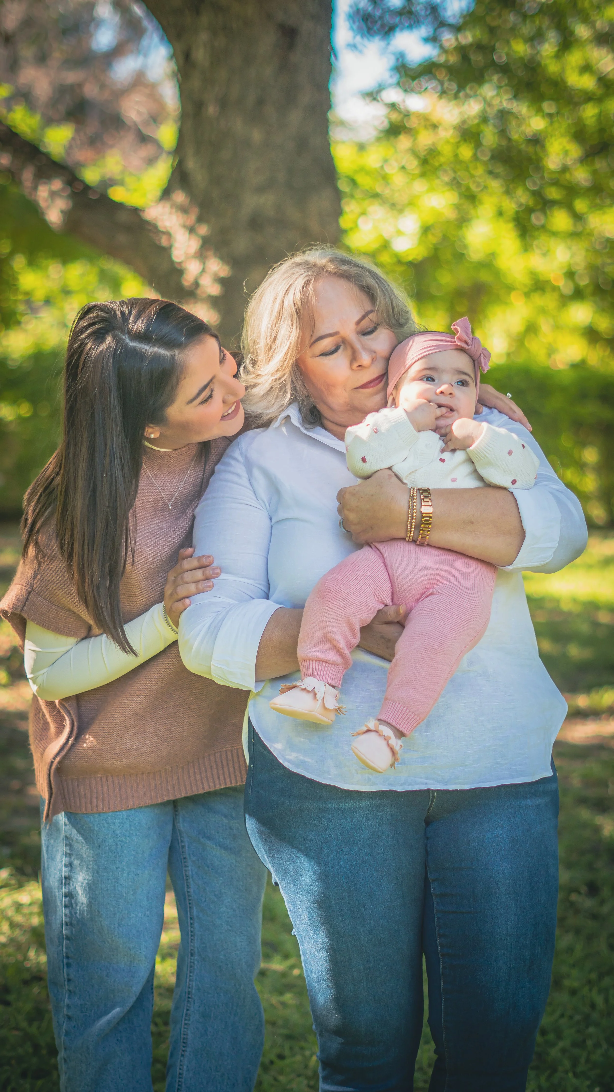 An Adorable Birthday Celebration – Dania and Family
