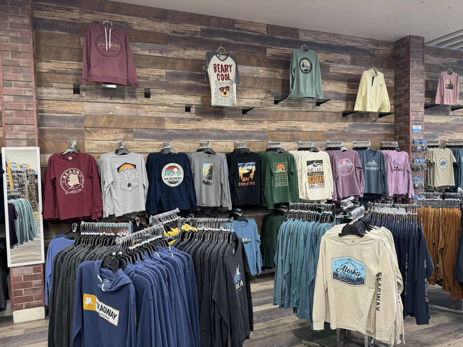 Buy Slatwall, Slot Wall & Store Displays | Retail Wall Solutions
