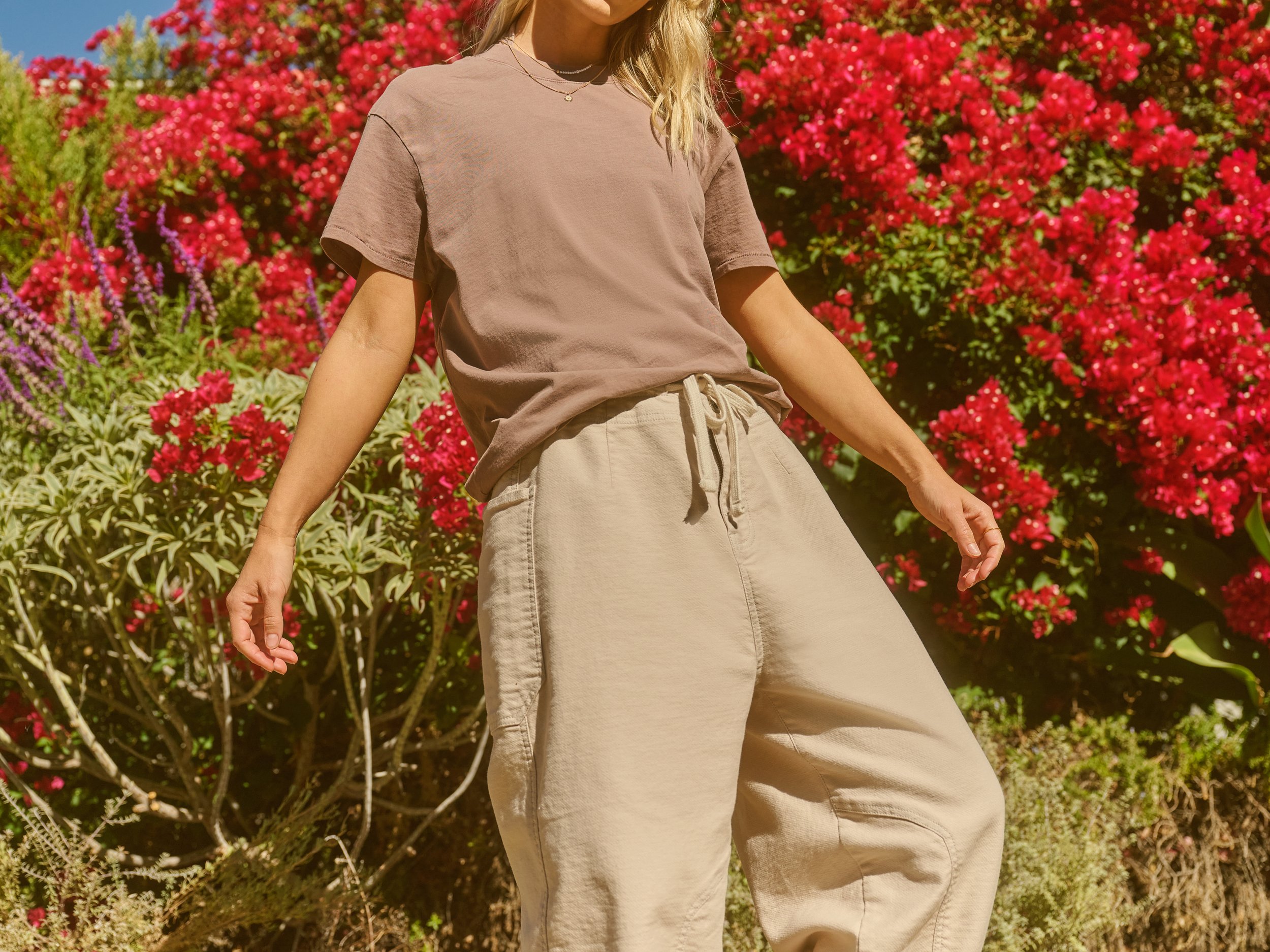 PRANA_SS25_LIFESTYLE_LOOK_W14-WS_1533.jpg