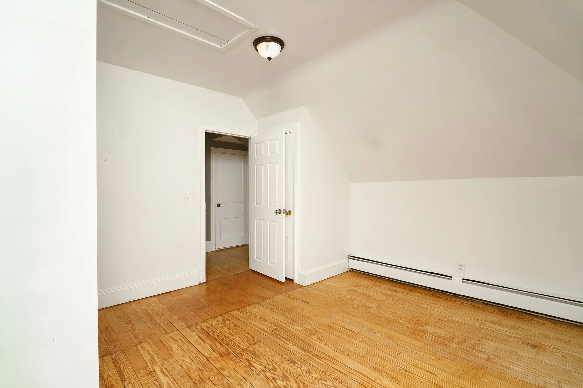 8-Living Room Rev.jpg