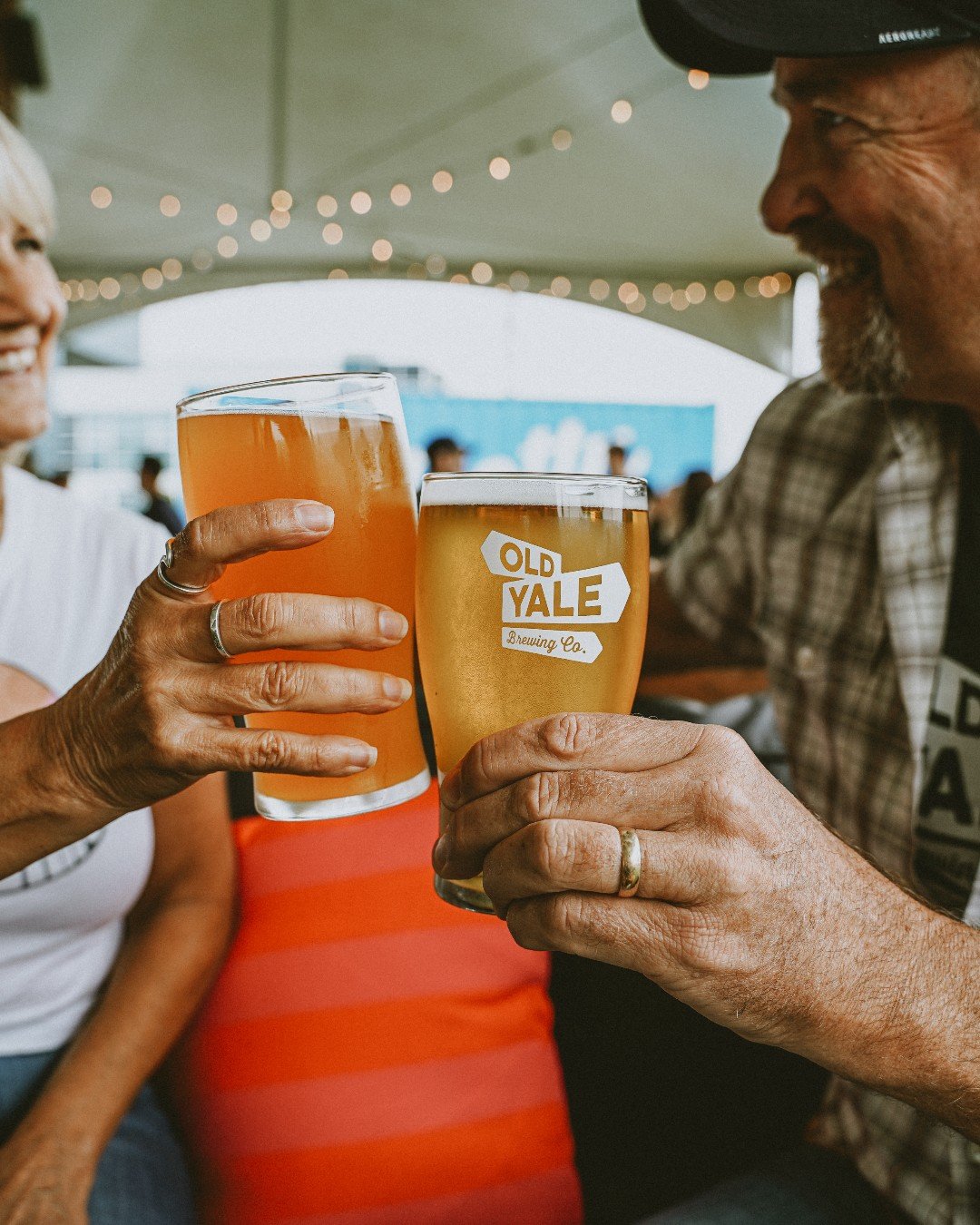 This is your sign to clock out and crack into a $7 pint
Happy Hour from 2&ndash;5pm &amp; 9pm&ndash;close 🍺