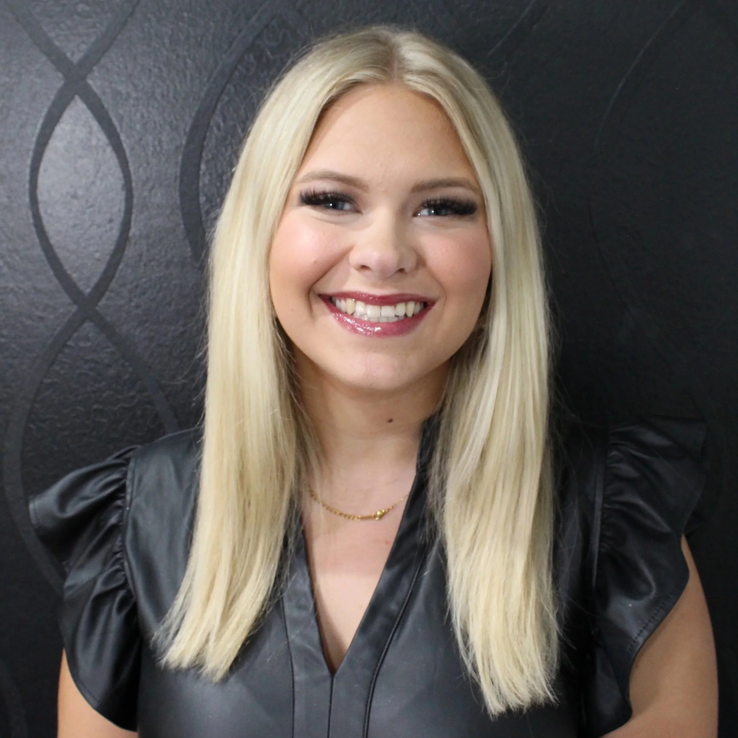 Lilly Jones, Stylist