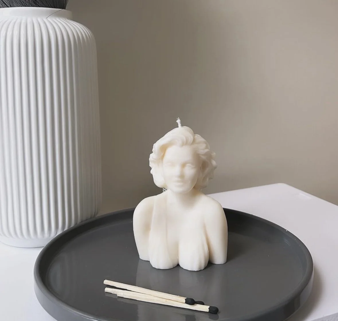 Monroe Candle