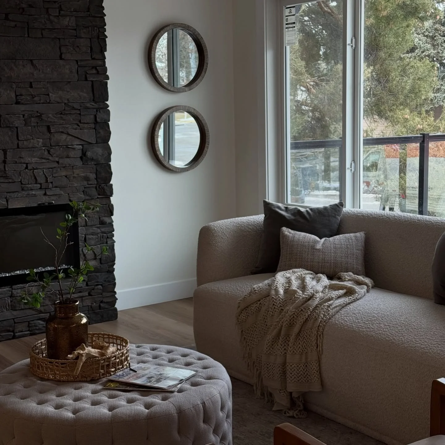 Just listed in Haysboro, a highly desirable pocket of Calgary. ✨

This home truly came to life through thoughtful staging designed to showcase its flow, functionality, and standout features.

For more details on the property, reach out to @samneet.ob