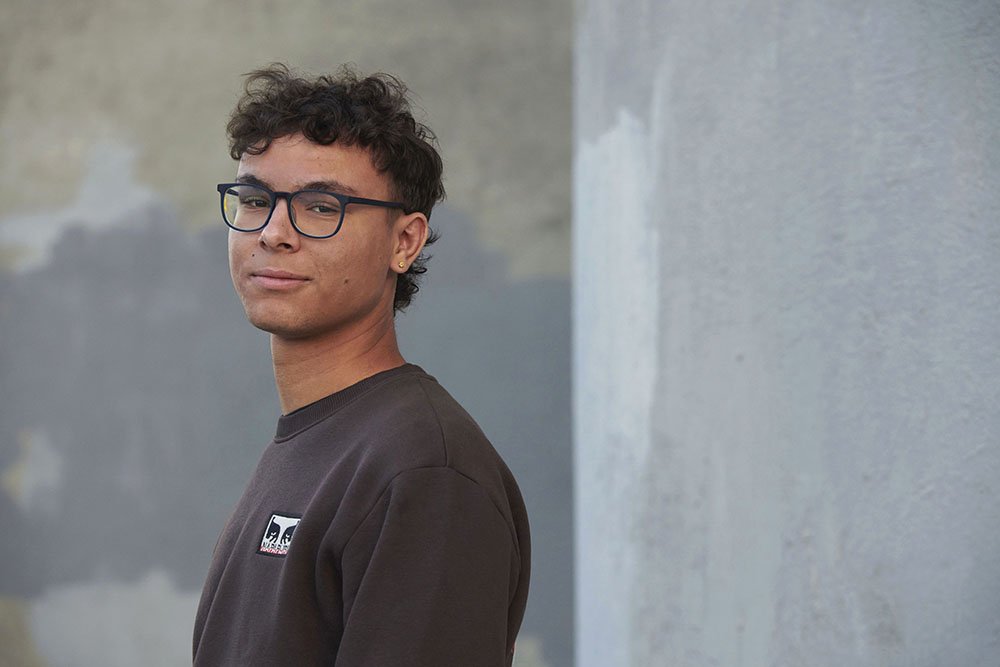 24 senior portrait boy with glasses.jpg