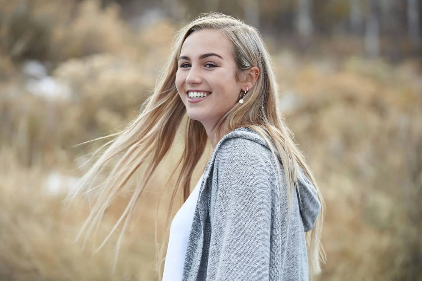05 senior portrait swinging hair.jpg