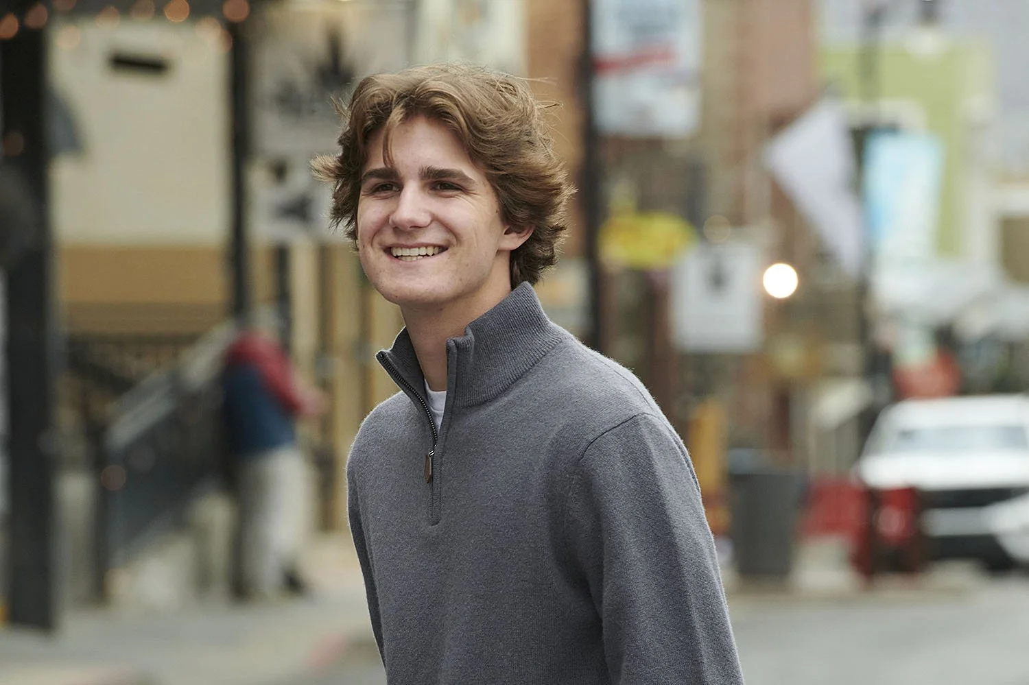 41 senior portrait street scene.jpg