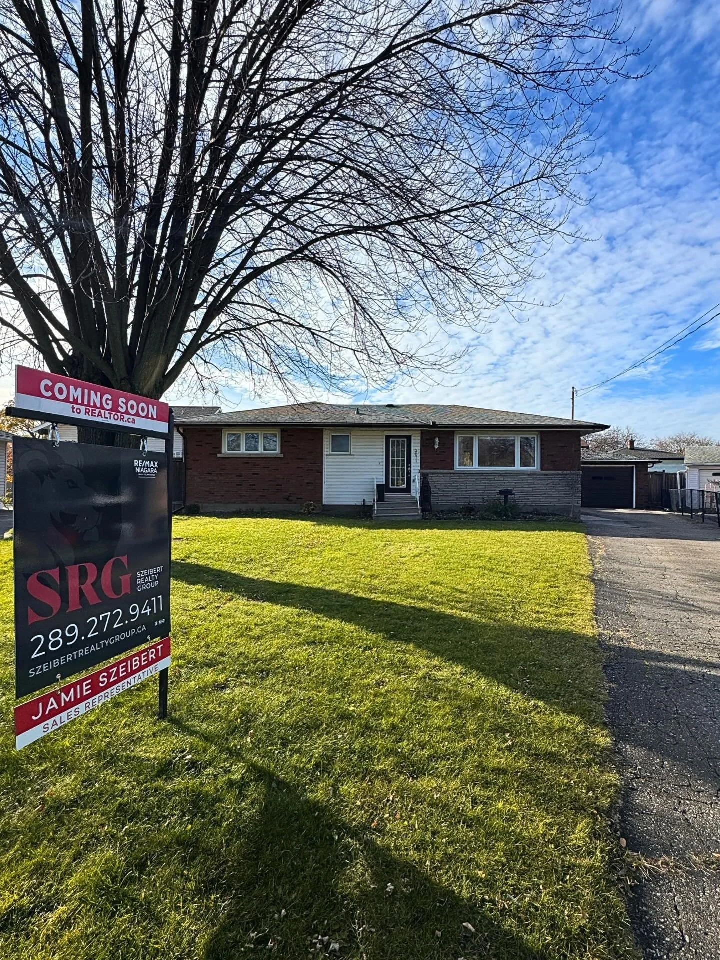 🔜 Coming Soon &ndash; Niagara Falls

Your next dream home is almost here! Tucked into a quiet cul-de-sac in the north end of Niagara Falls, this bungalow offers strong potential and a layout that works for a range of lifestyles.

Key features includ