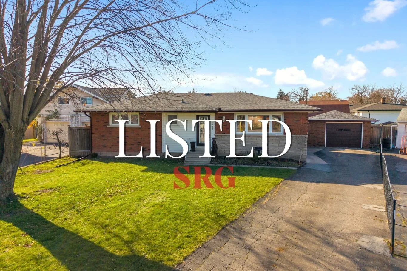 🪧🏠
 𝐋𝐢𝐬𝐭𝐞𝐝 | 𝟑𝟎𝟕𝟏 𝐁𝐚𝐬𝐬𝐰𝐨𝐨𝐝 𝐂𝐨𝐮𝐫𝐭, 𝐍𝐢𝐚𝐠𝐚𝐫𝐚 𝐅𝐚𝐥𝐥𝐬

Set on a private North End cul-de-sac in the Church&rsquo;s Lane pocket, this brick bungalow delivers privacy, space and long-term flexibility. The main floor offer