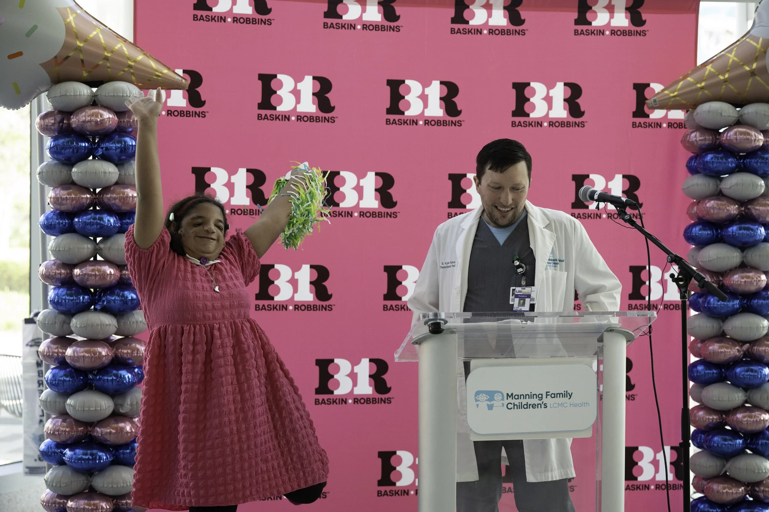 Baskin-Robbins® Pint-Sized Heroes Program™ honors patient at Manning Family Children’s with $31,000 grant