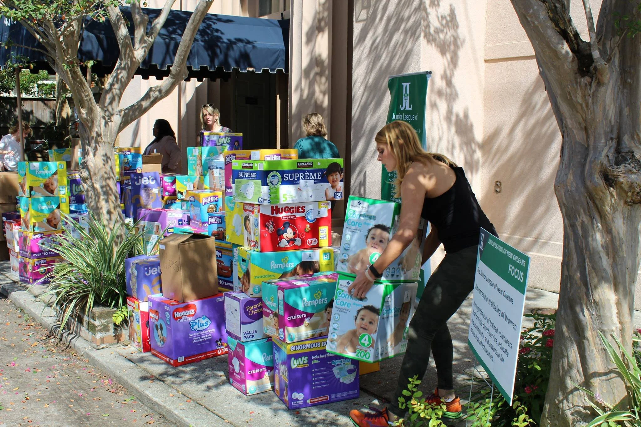Junior League of New Orleans to collect 15,000 diapers during Diaper Need Awareness Week