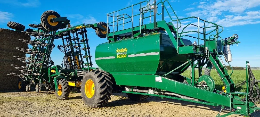 AIR SEEDER — Store 2 — G & J East Kadina