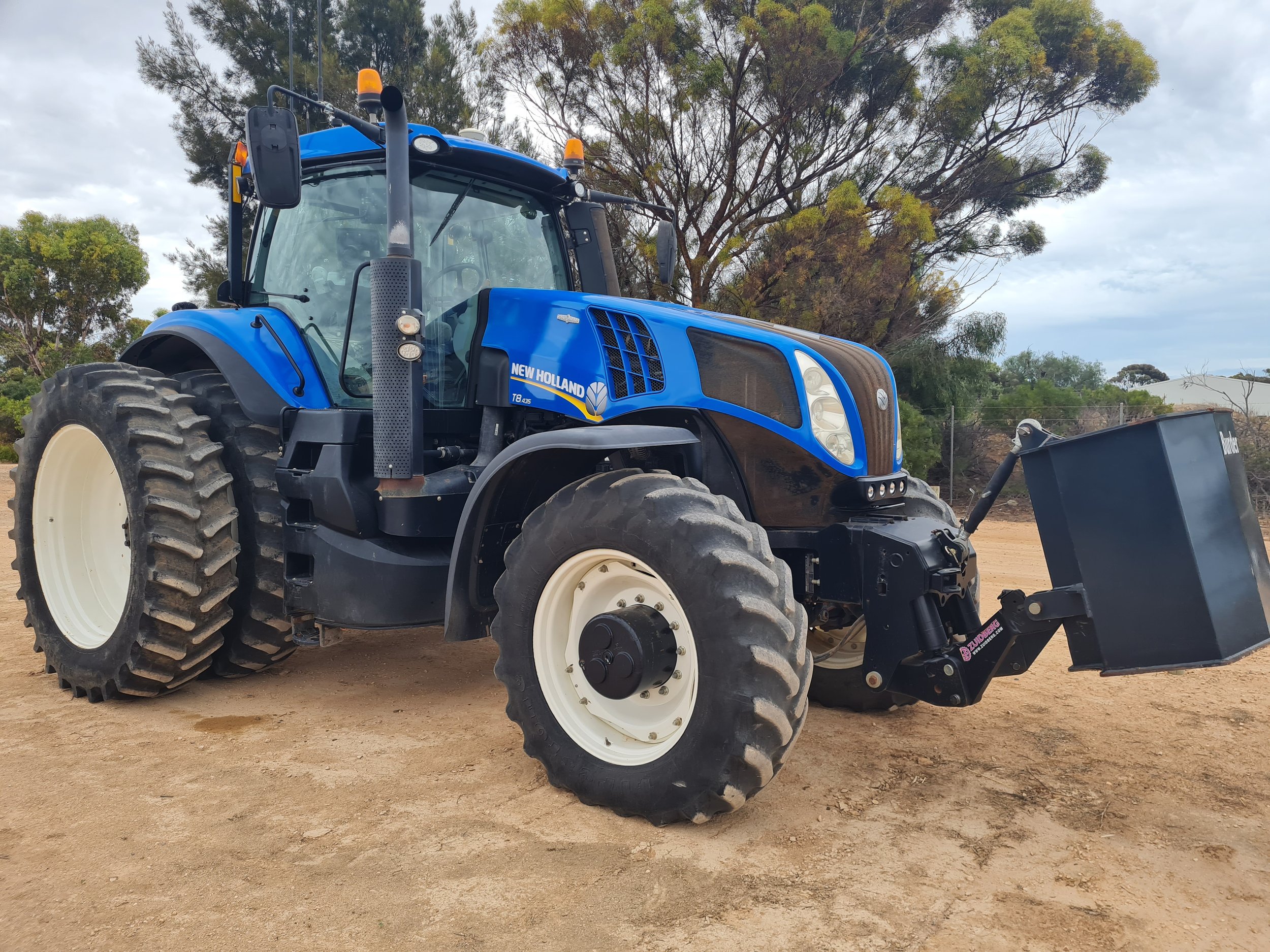102869 New Holland 2.jpg
