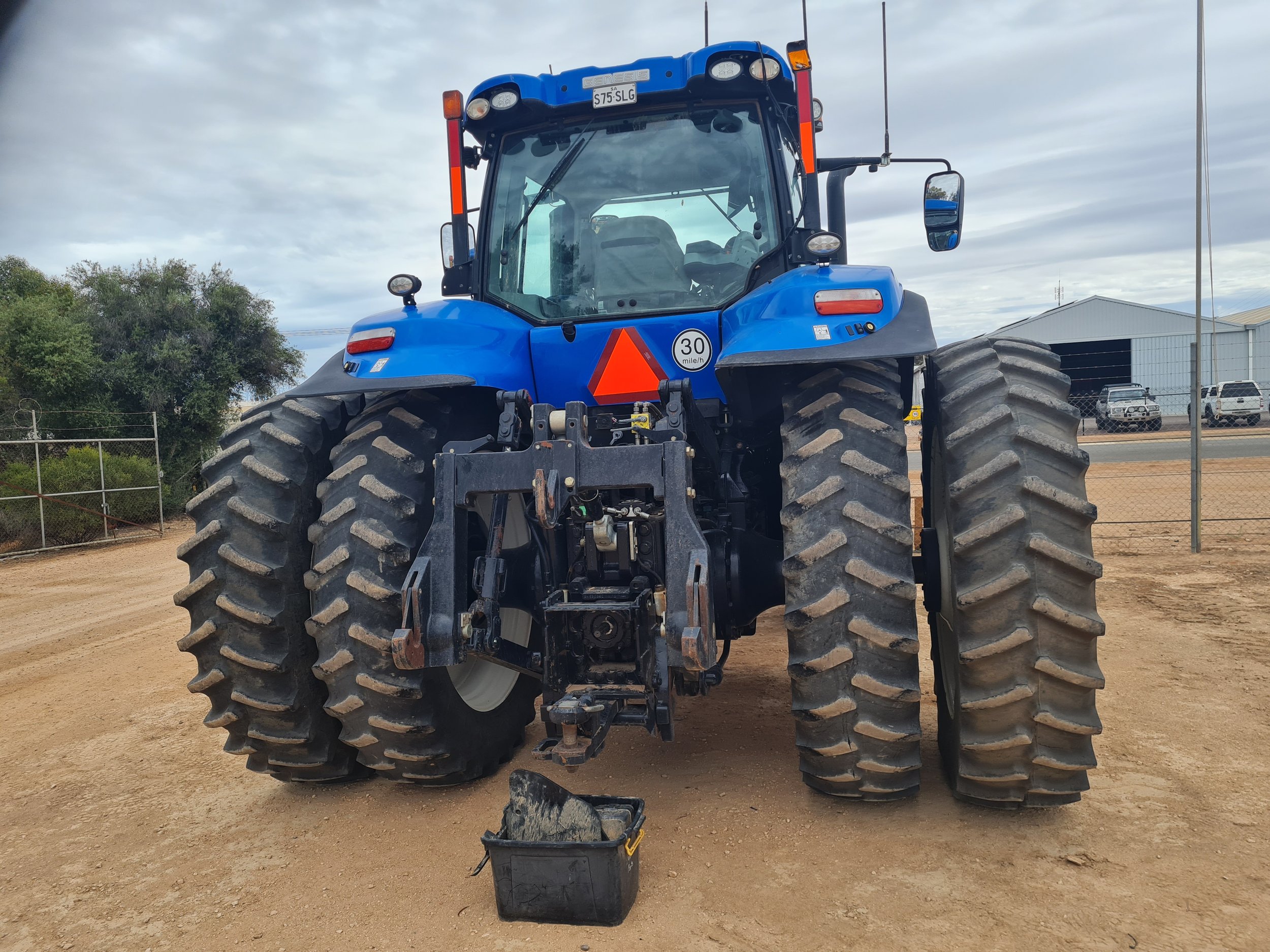 102869 New Holland 3.jpg