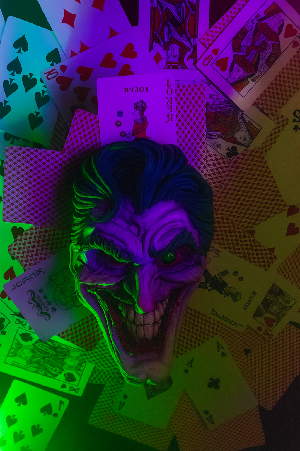 20250705_0319_Joker's Eerie Glow_remix_01jzbhcfx3epz85jna14sex3yd.png